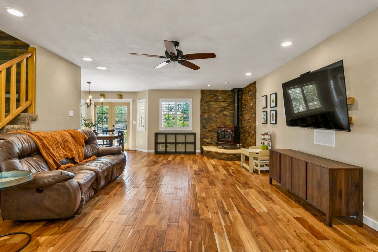 12071 Alta Sierra Dr
