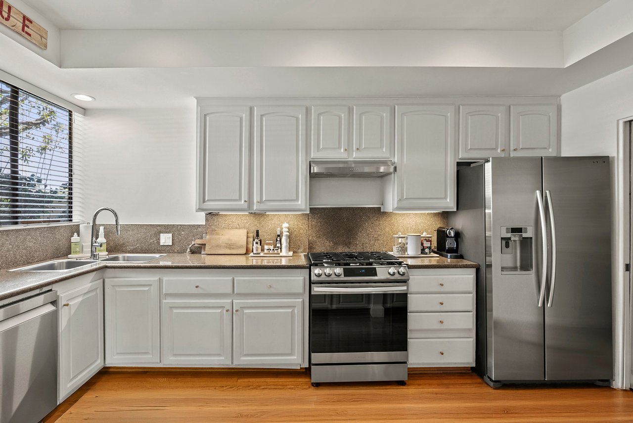12115 San Vicente Blvd Unit: 111, Brentwood 