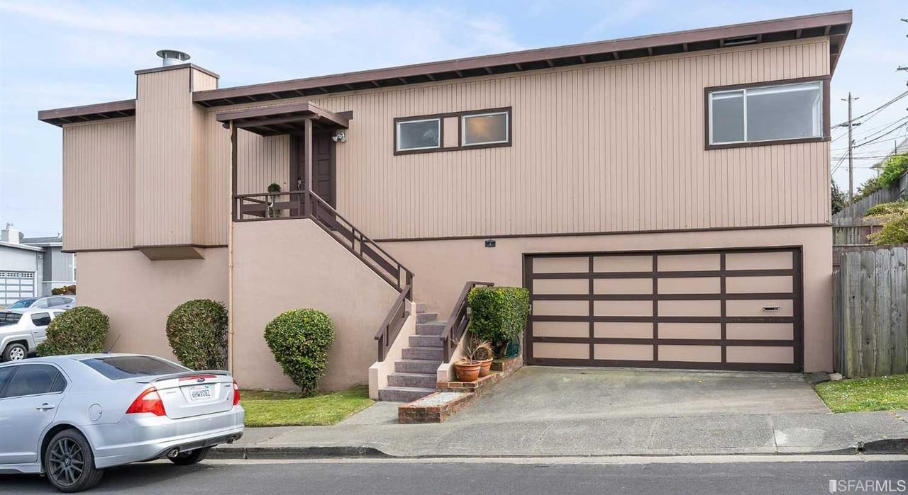 1 Grandview Avenue