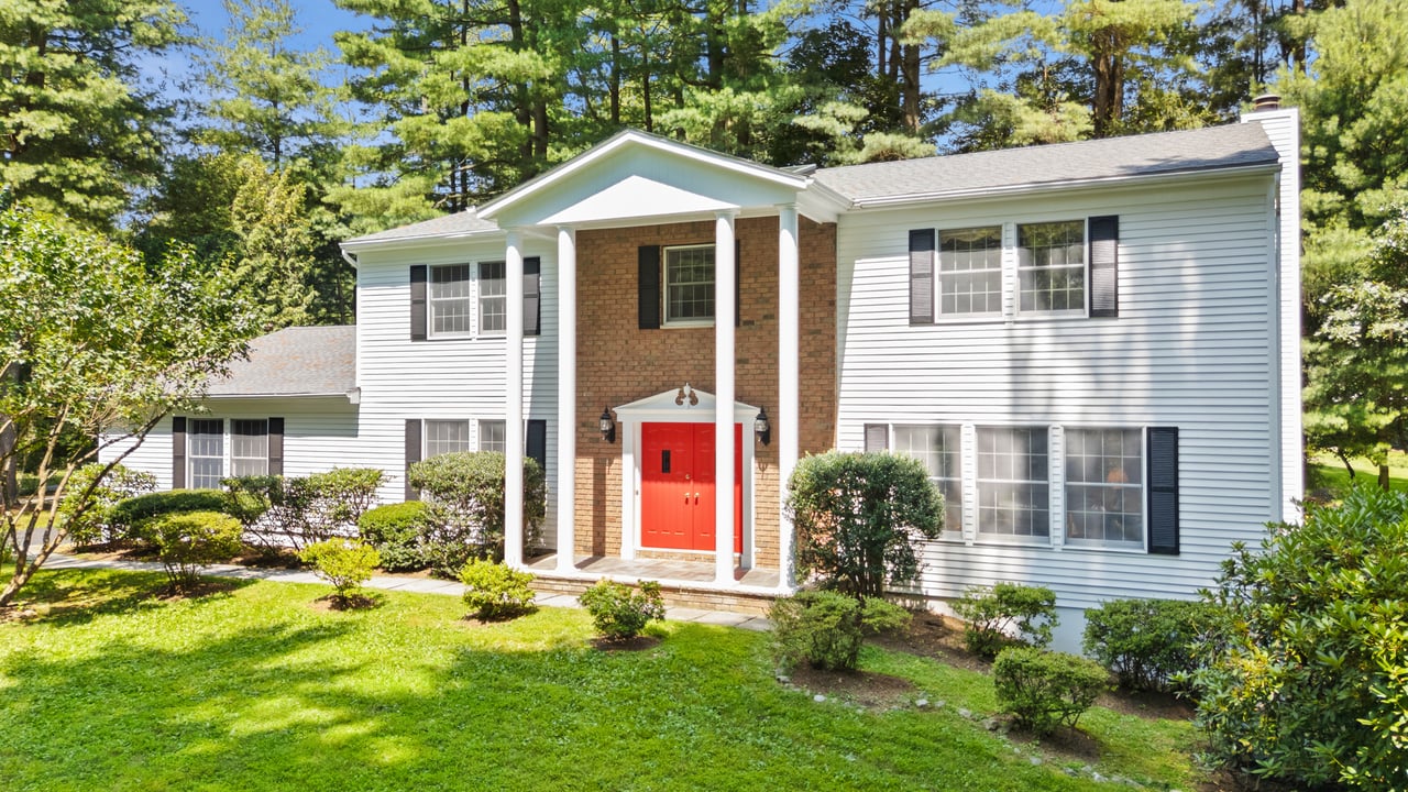 9 Upland Court