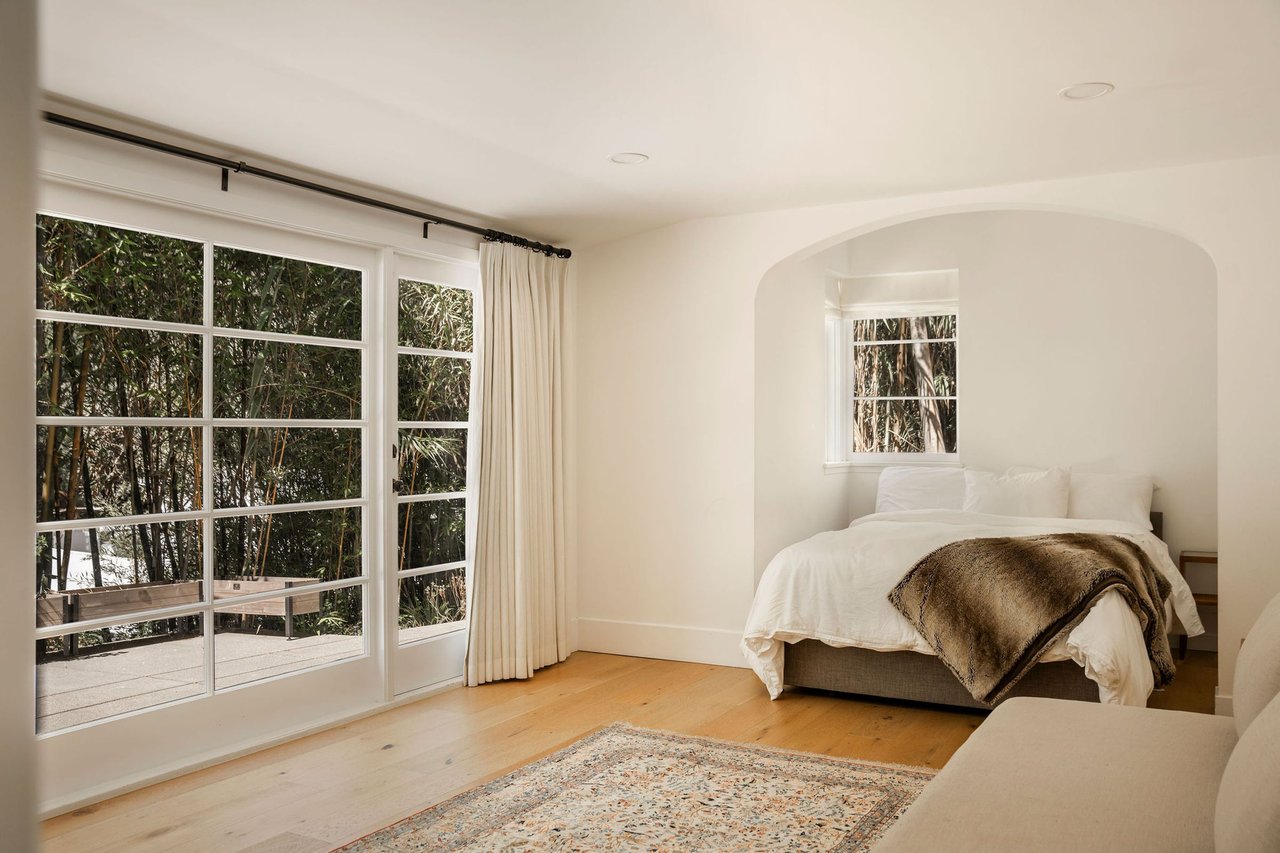 2410 Nichols Canyon Rd.