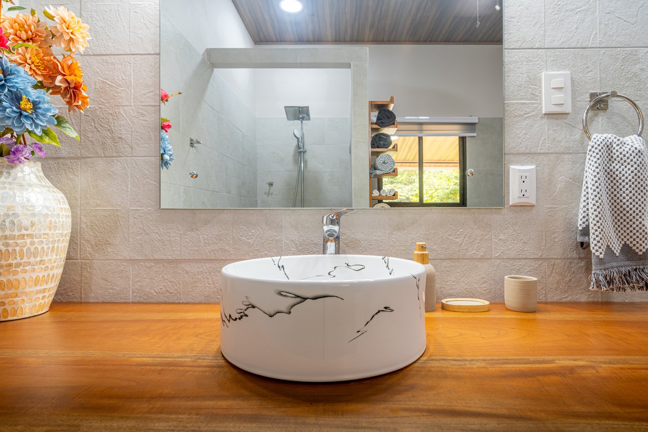 Modern Jungle Oasis in Finca Marañon – A Slice of Paradise in Ojochal, Costa Rica