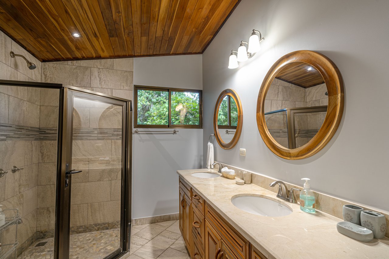 Casa Serenidad, Nature Lover's dream house