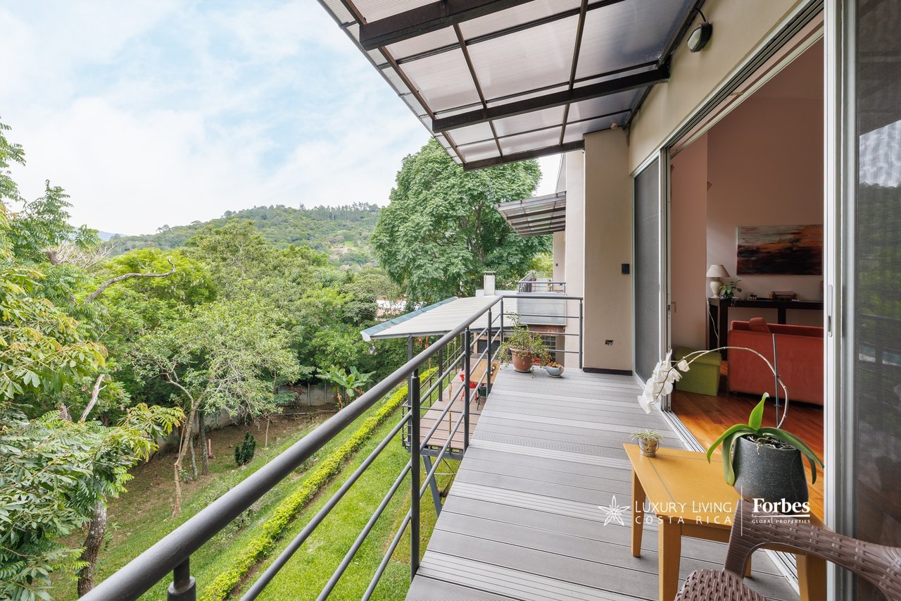 21441 - Luxury Three-Story Home Surrounded by Forest in Santa Ana
