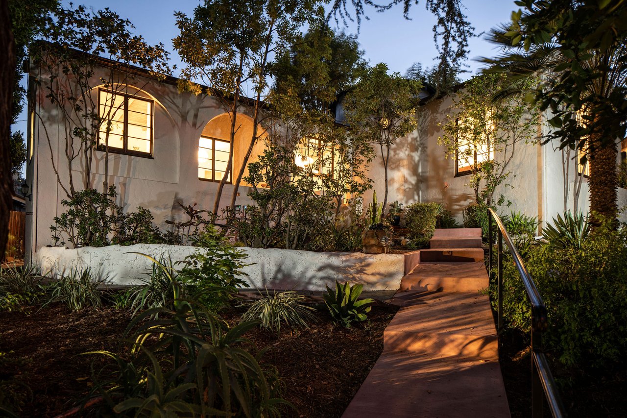 3895 Fredonia in Studio City