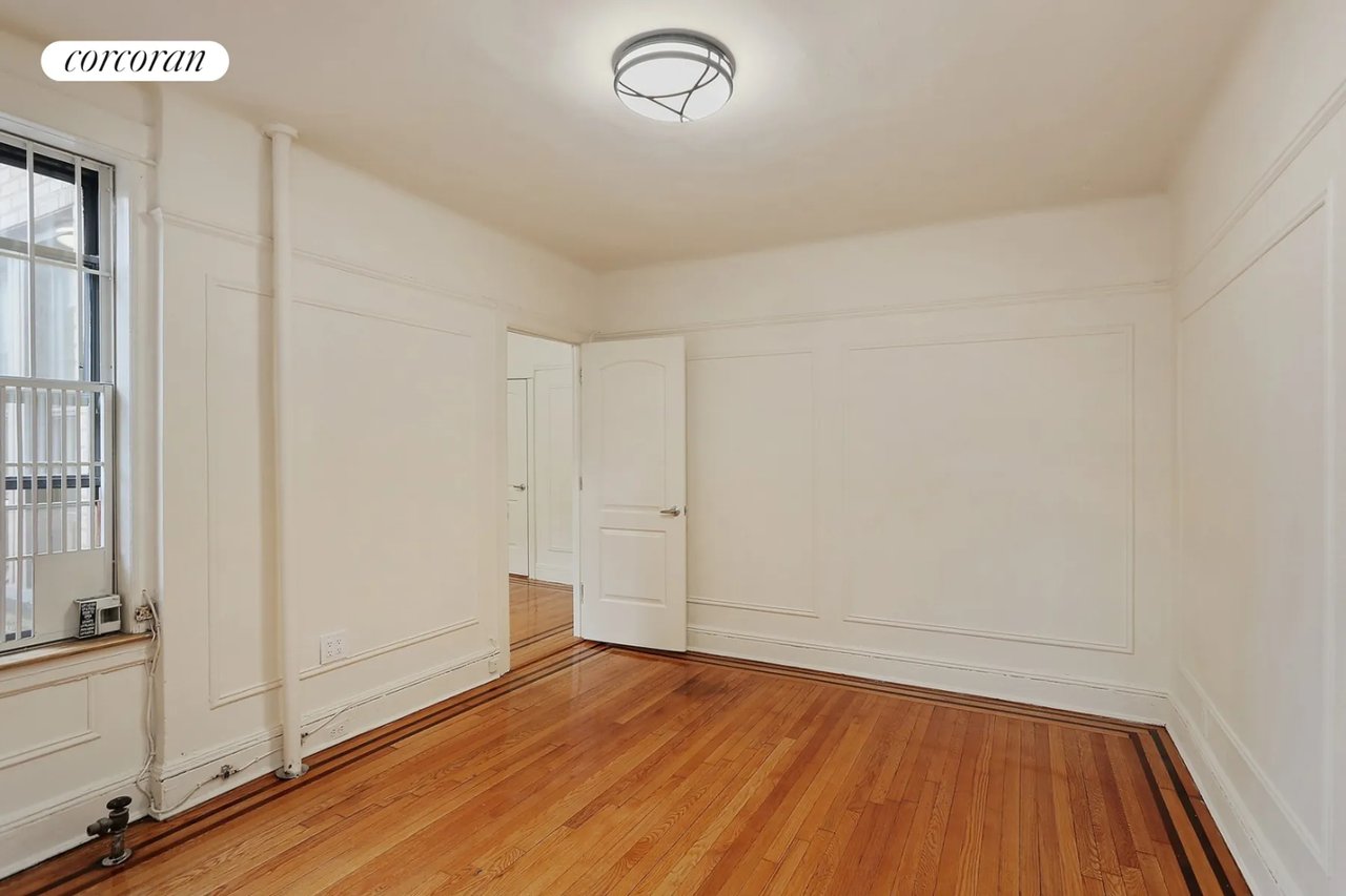 49 Willow Street, 4D