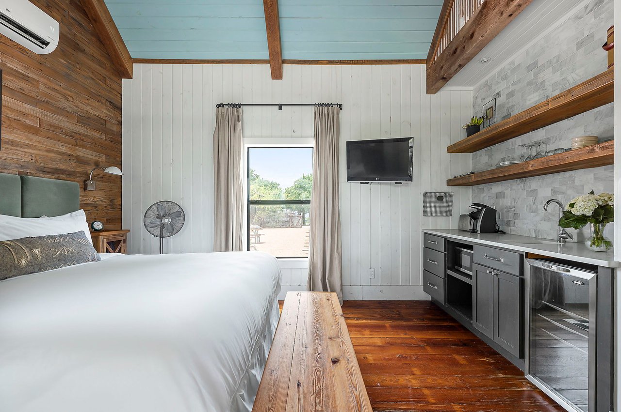 CAMP COMFORT