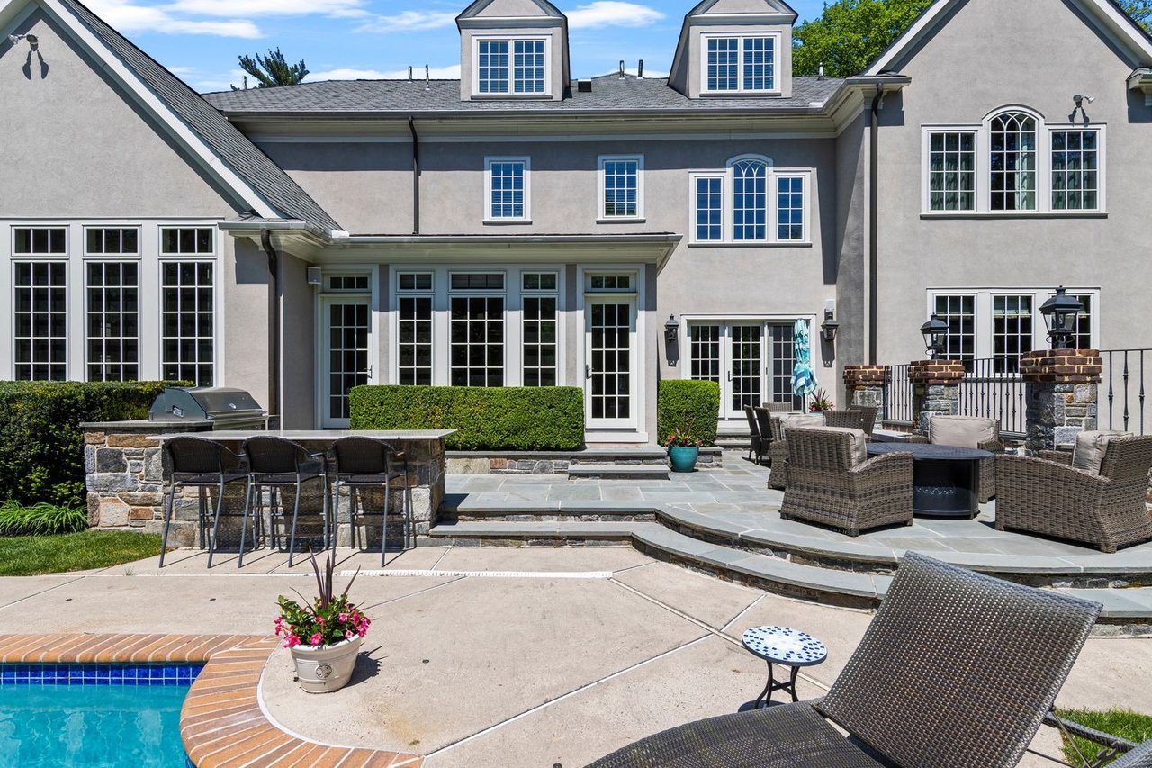 775 Parkes Run Ln