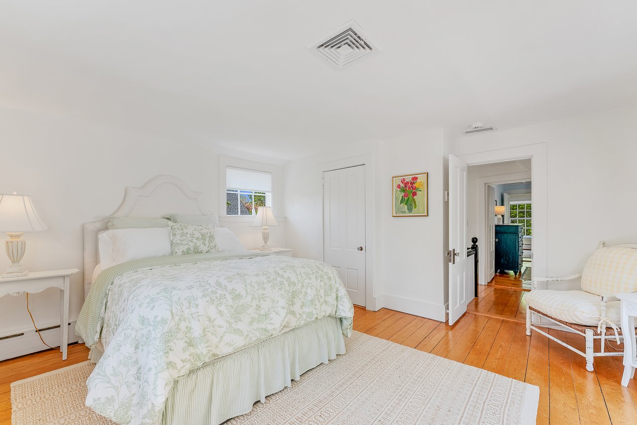 54 Cooke St