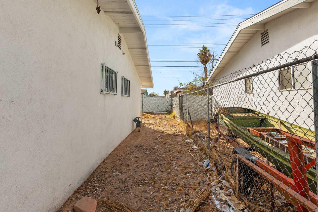 851 Toni Avenue