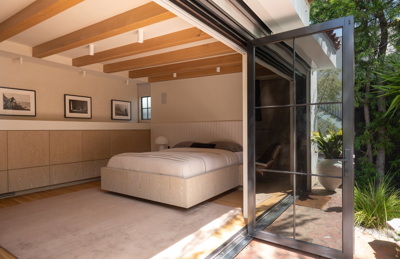 330 N Arden Blvd, Hancock Park