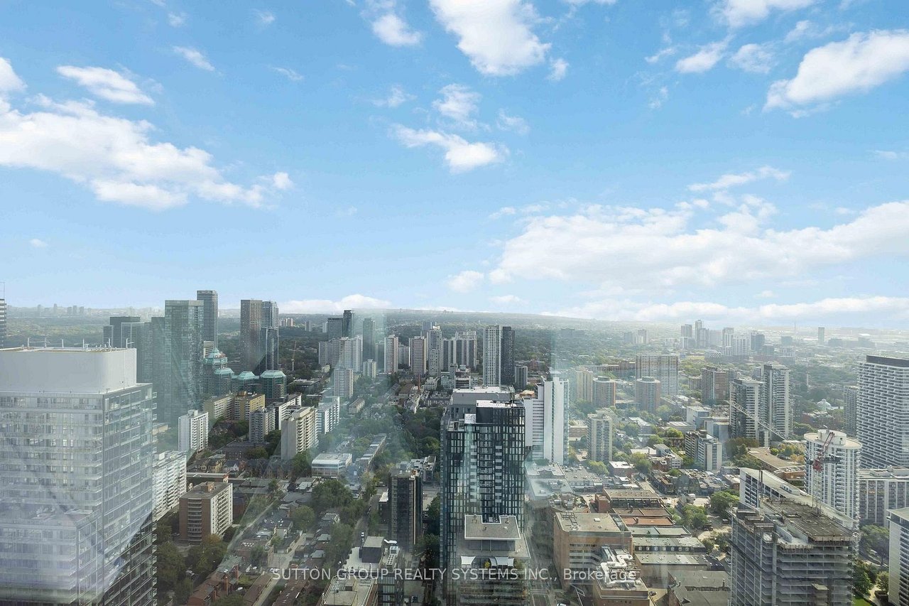 YORKVILLE'S BEST PENTHOUSE 