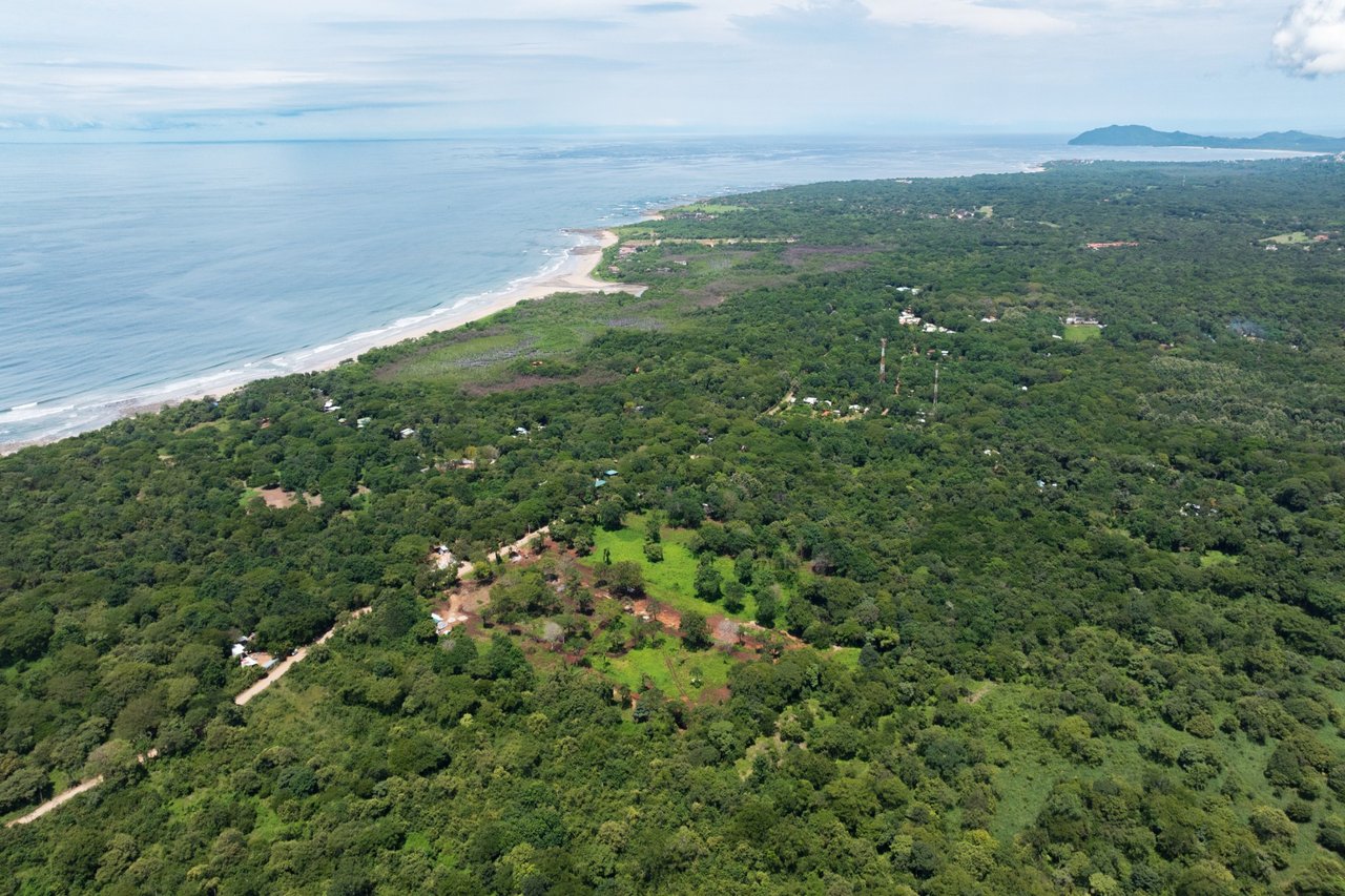 Gated Community Lots Walking Distance to Avellanas