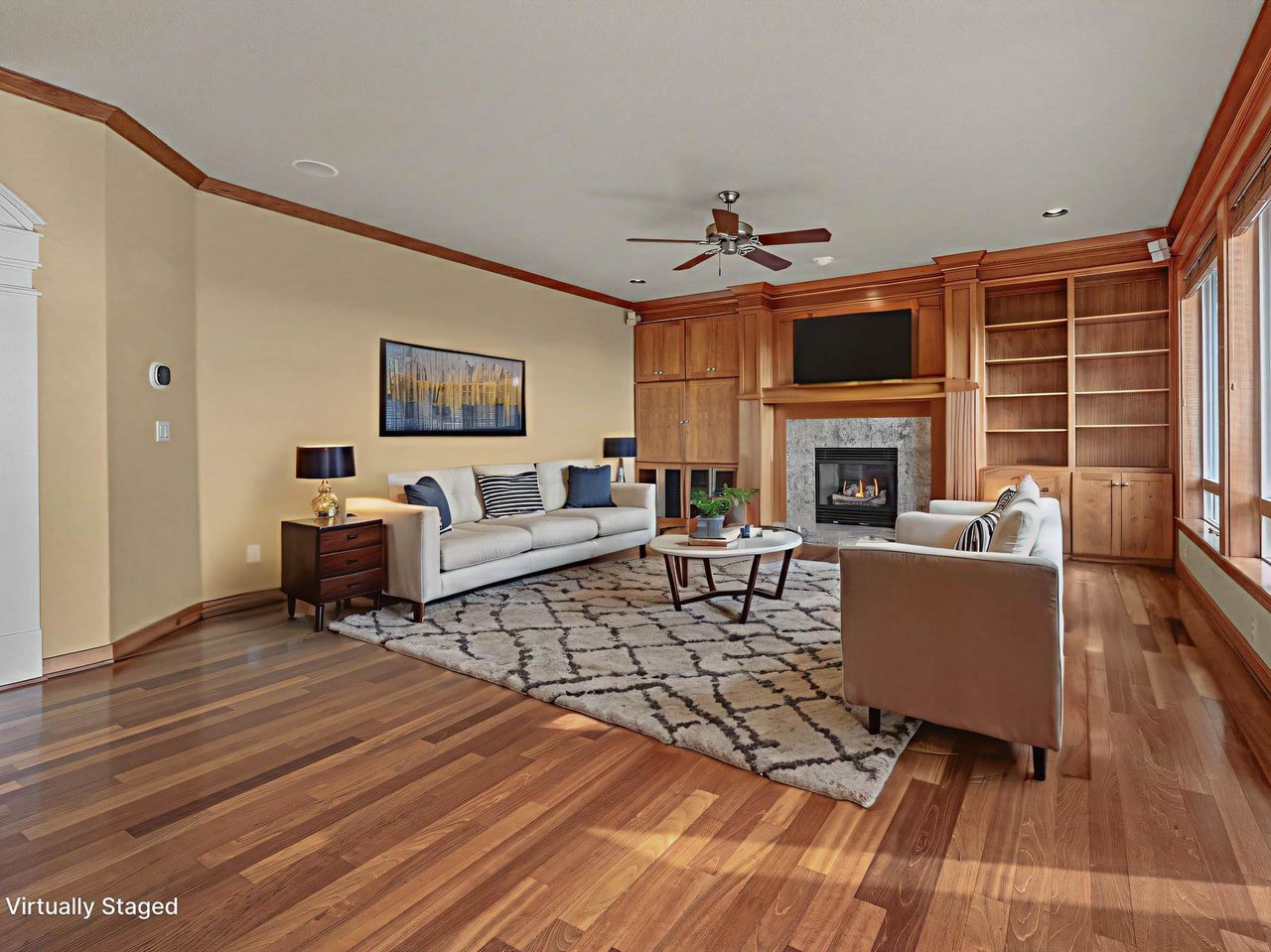 1815 NW ROSEFINCH LN