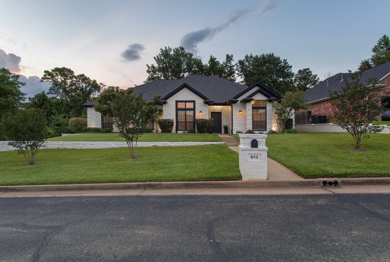 613 Steeple Ct