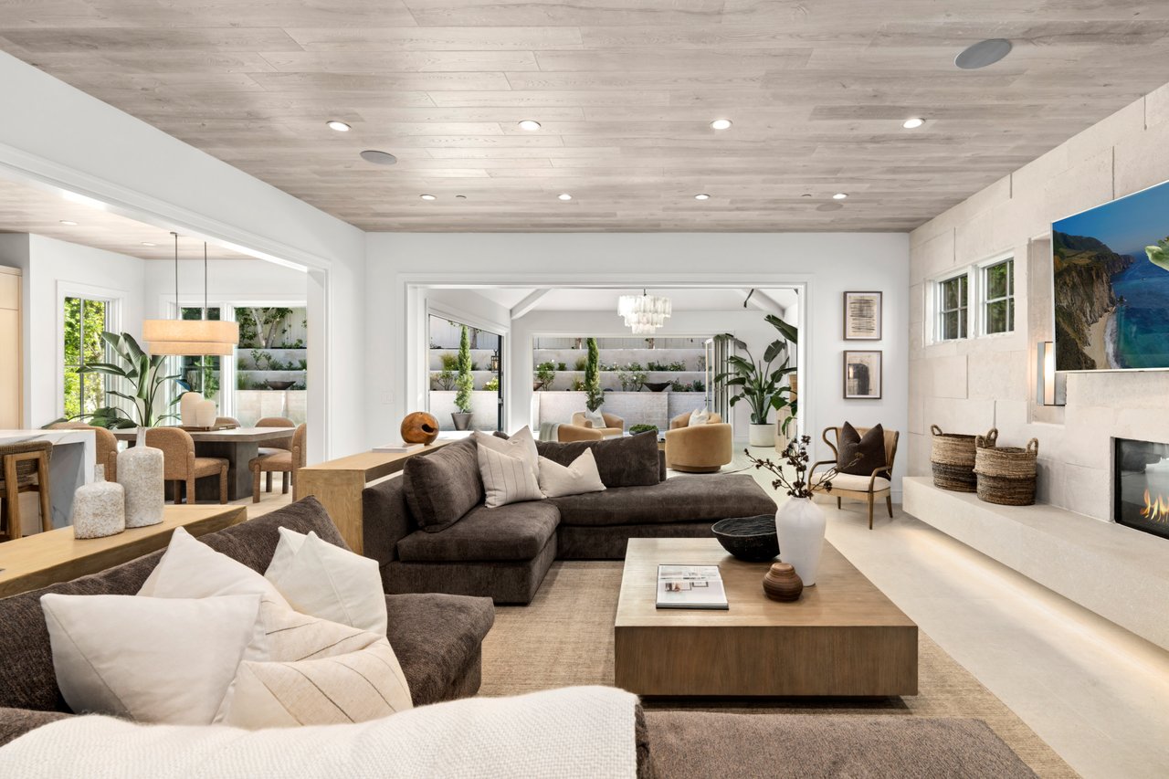 2007 Port Provence Place