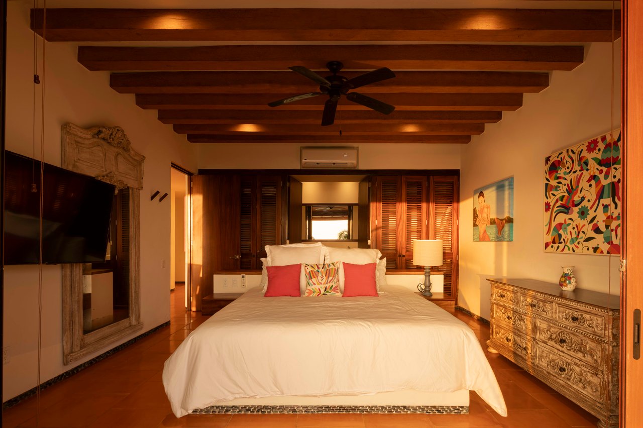 Marea Beachfront Villas I64 