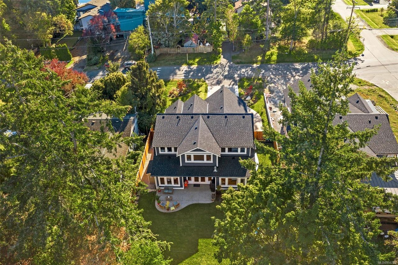 308 View Royal Ave