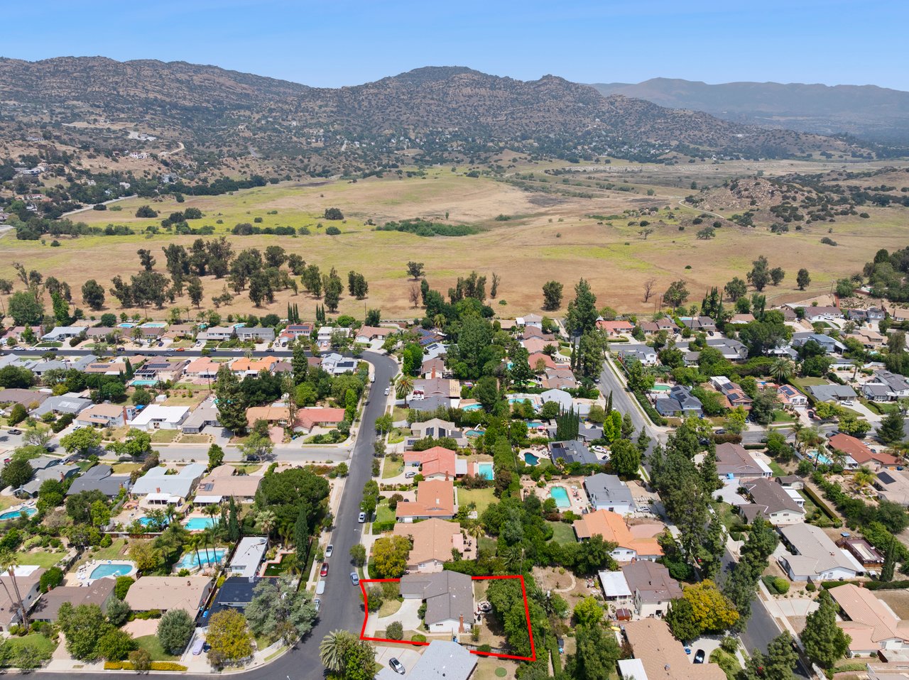 8326 Fable Ave, West Hills 