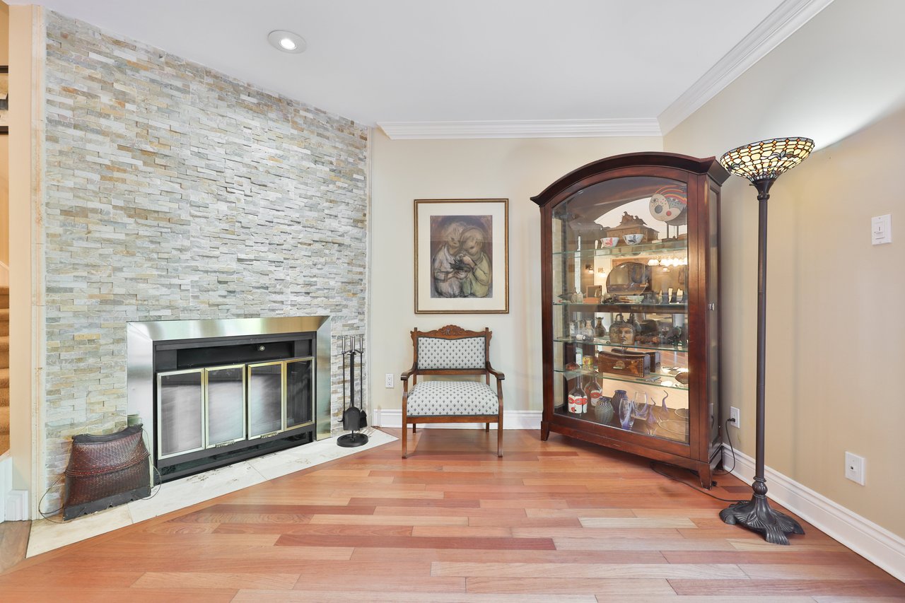 68 Tradewind Drive, Oakville