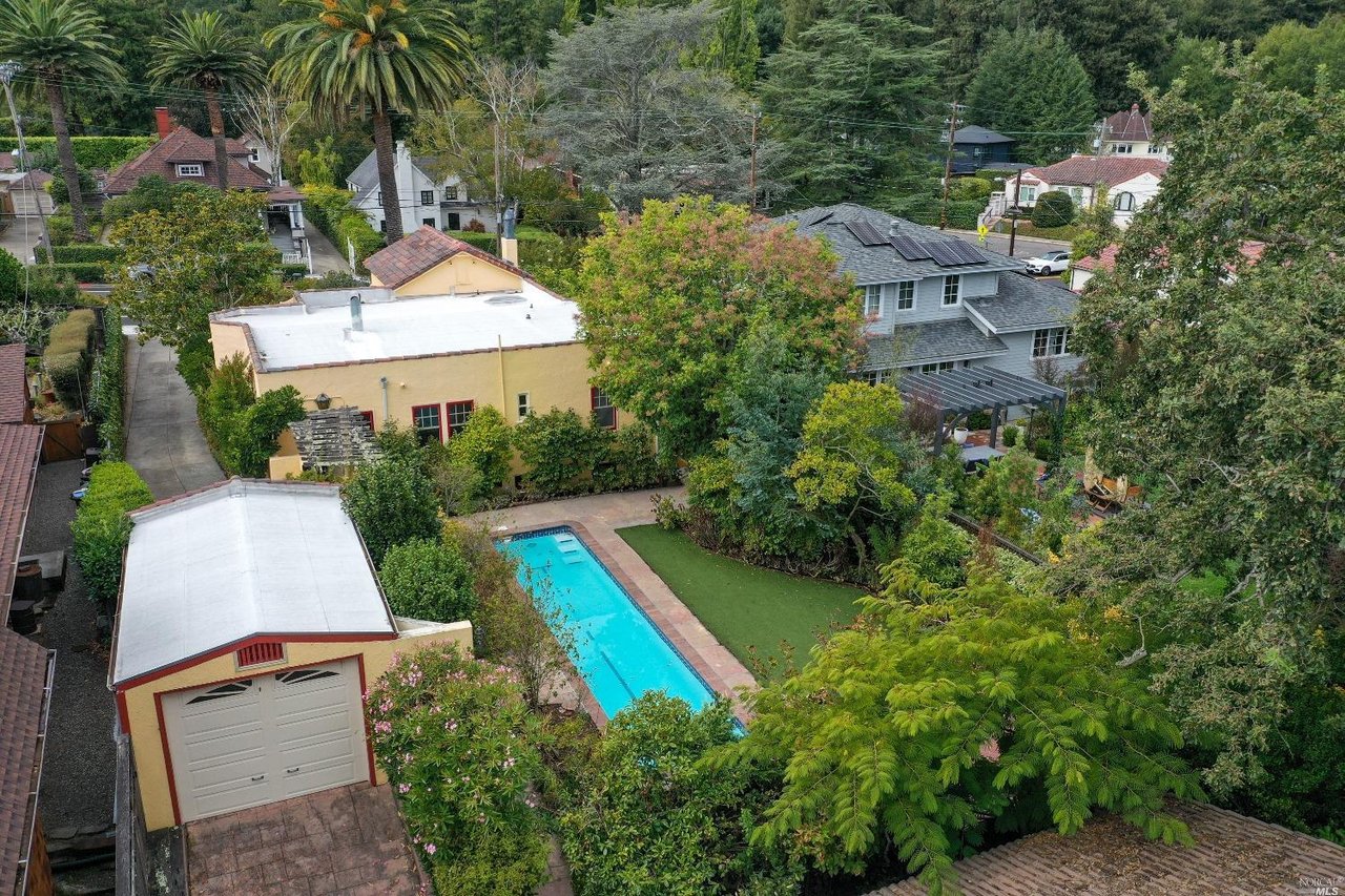 144 Magnolia Ave
