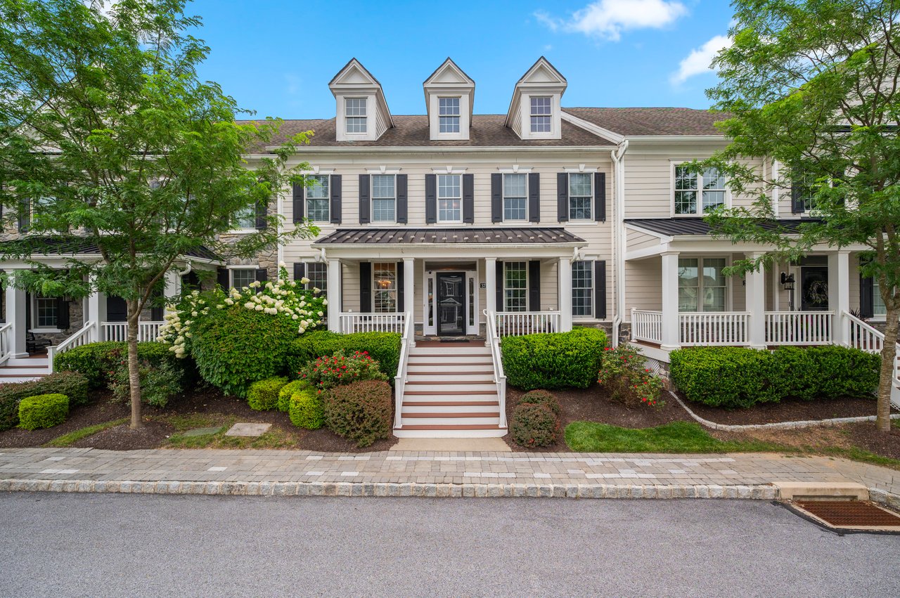 3728 Liseter Gardens