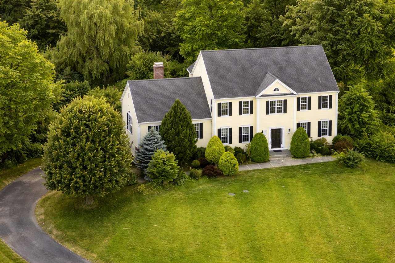 Happy Seller Northborough MAa with Melissa Clark Realtor 