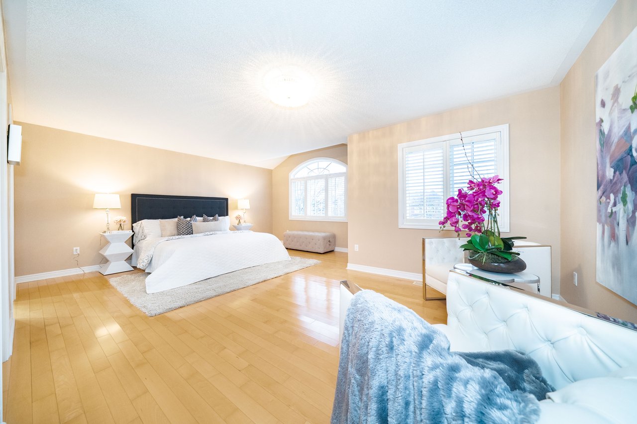 148 Devonsleigh Boulevard