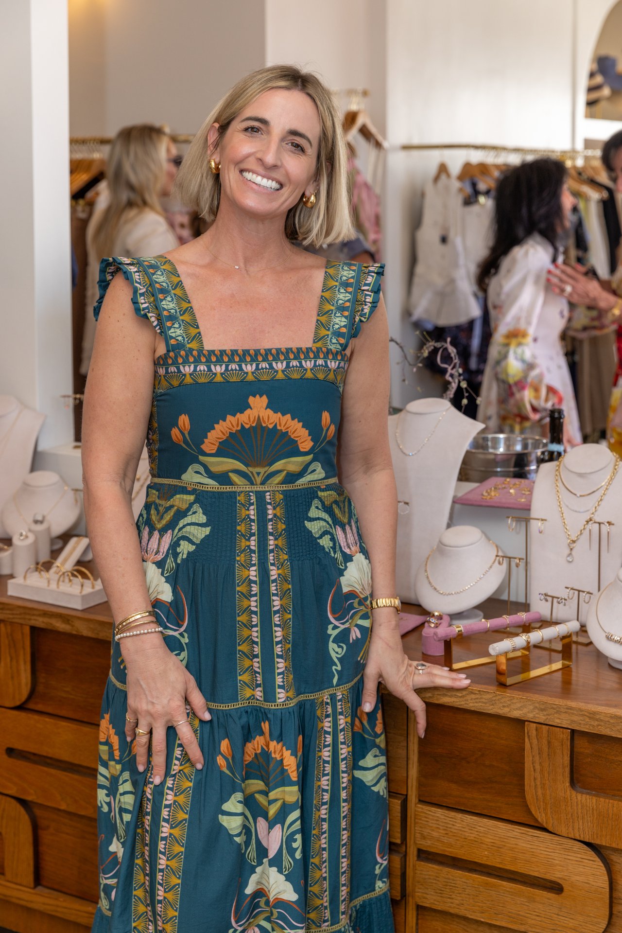 Fleurs, Friends & Fashion in Bloom 