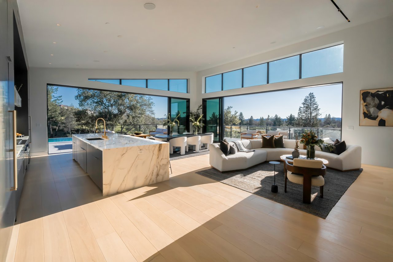 105 Canyon Drive