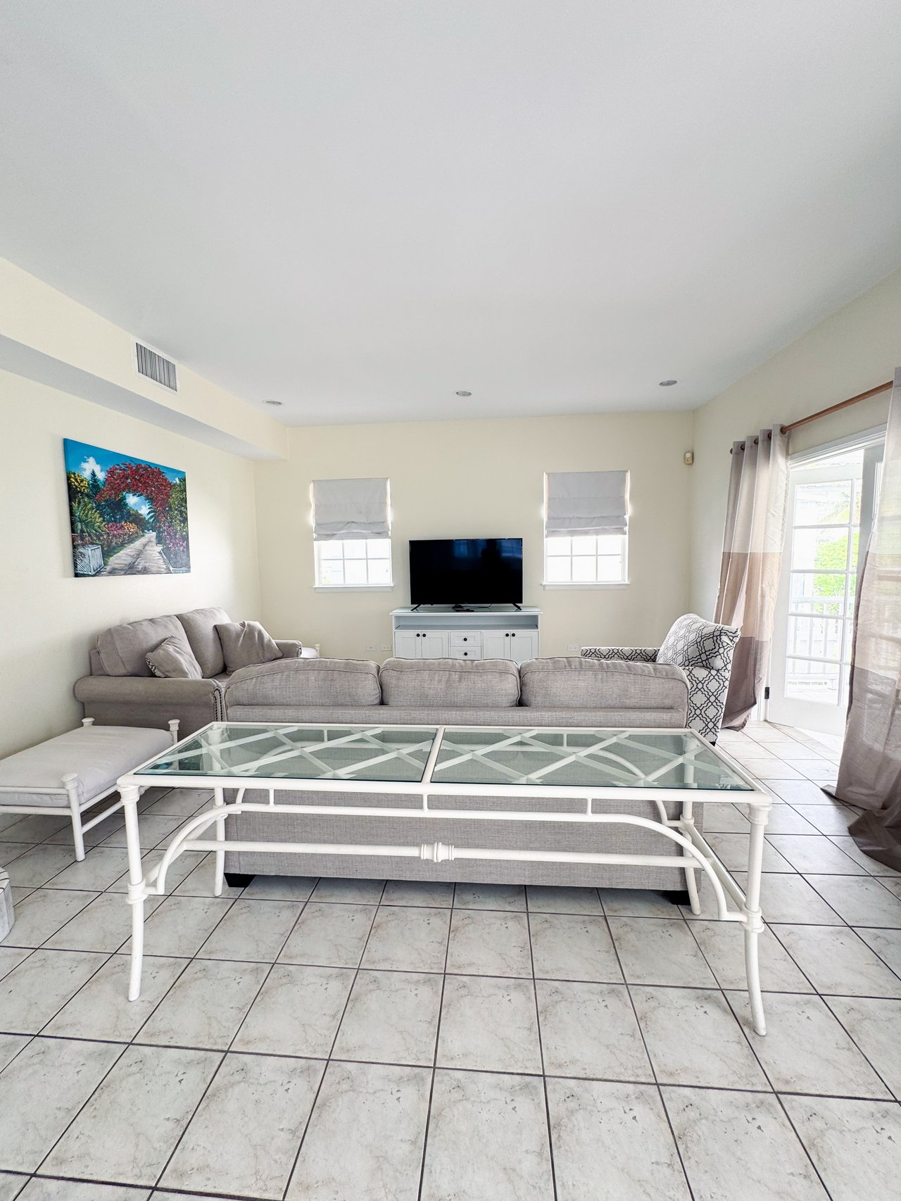 Sandyport | Expansive View Home 