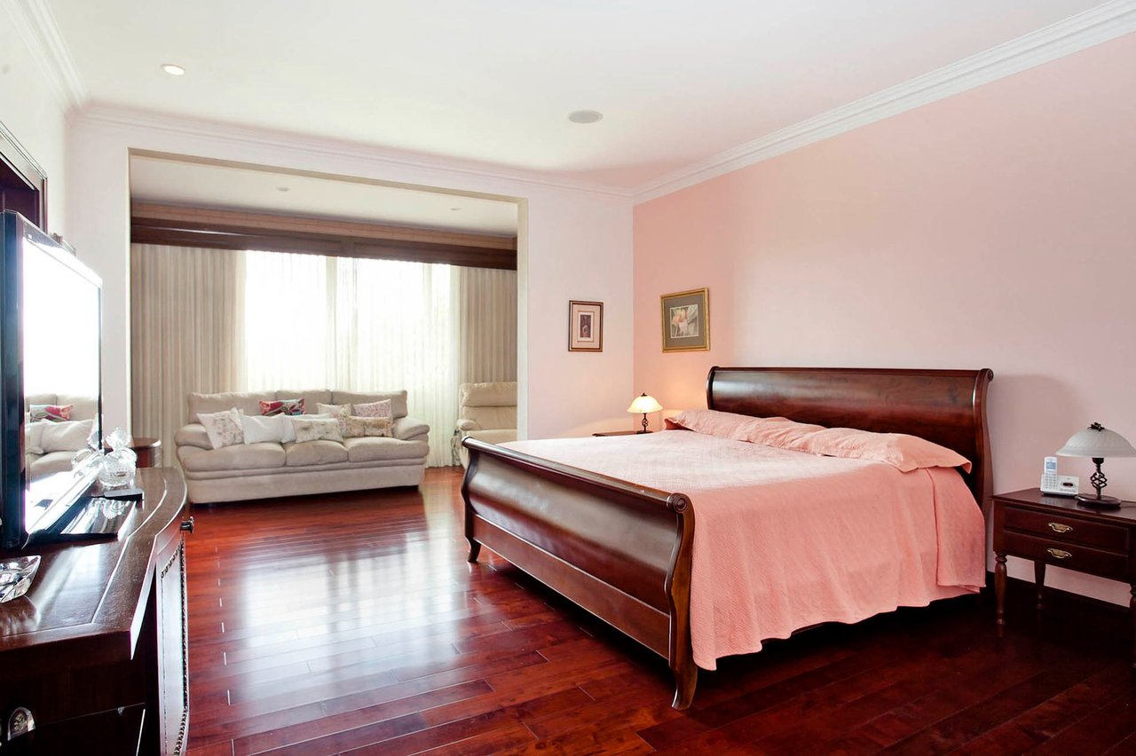 Classic Colonial Garden Estate, Curridabat, San Jose