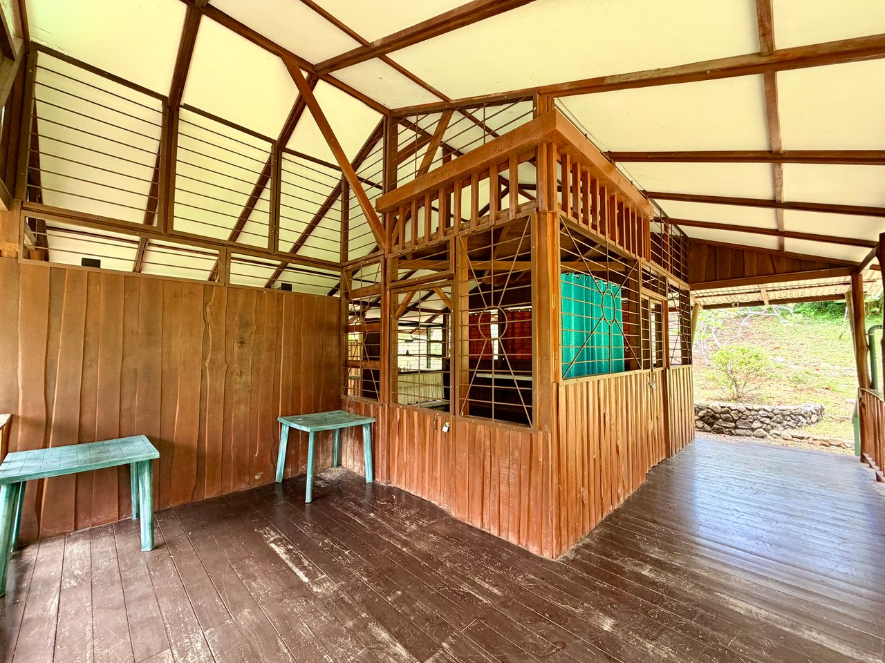 La Unión Road Investment Opportunity - 2.2 Acres with Existing Teak Cabin & River Access 