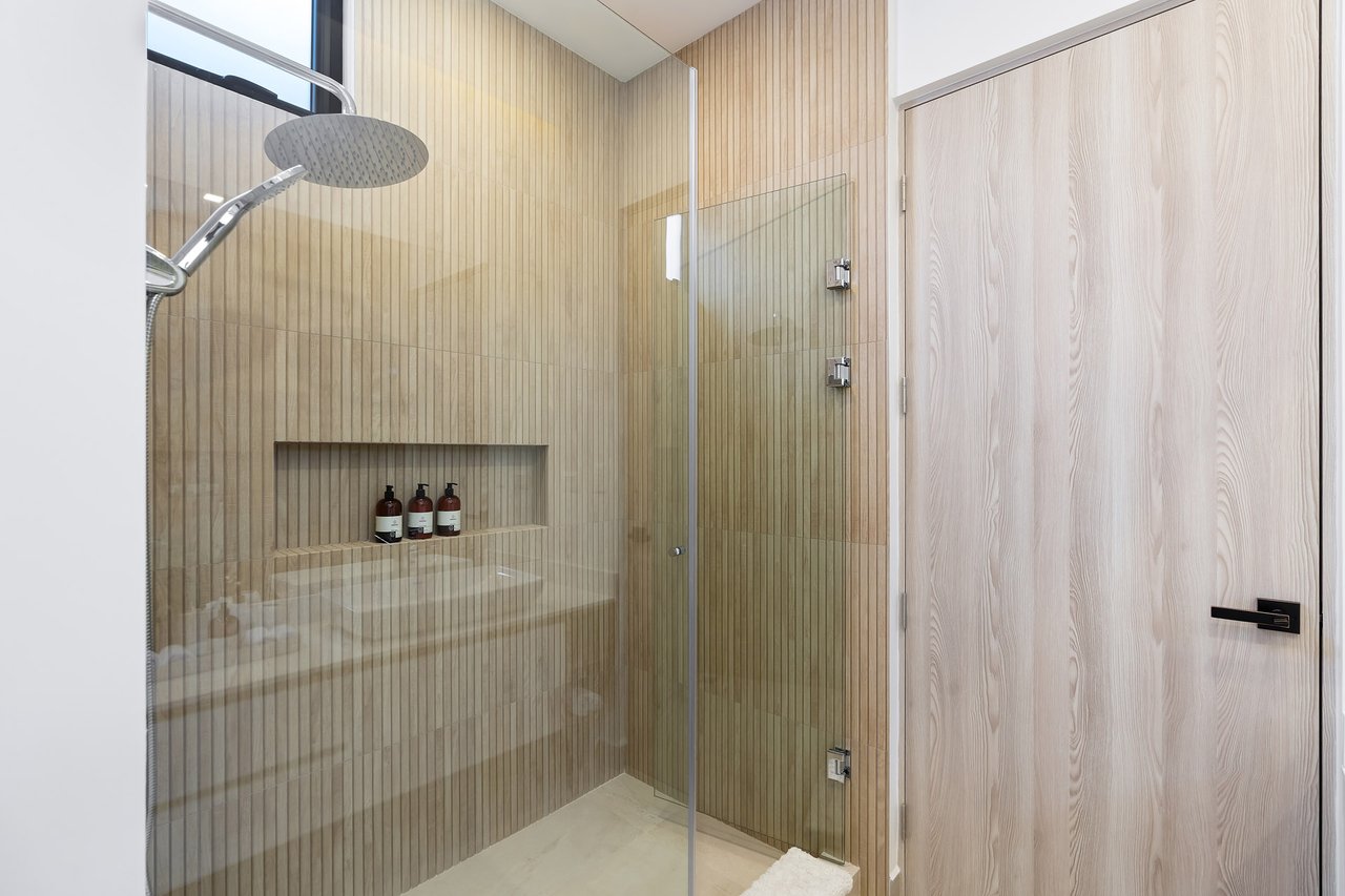 Villa Tropical Dawn | 4-Bedroom Modern Oasis in Bosques de Pinilla with Forest Views & Resort-Style Amenities