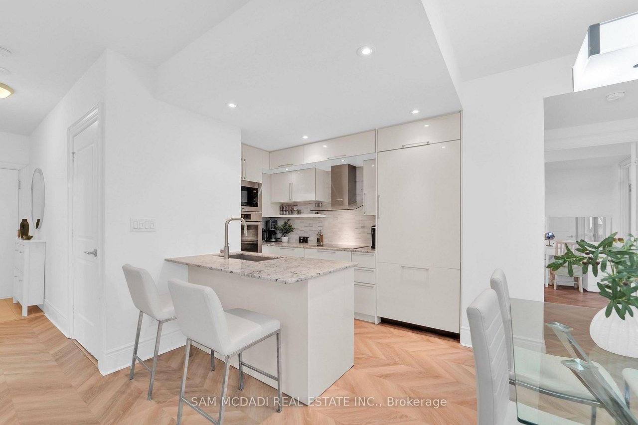 BROOKERS LANE LUXURY PENTHOUSE