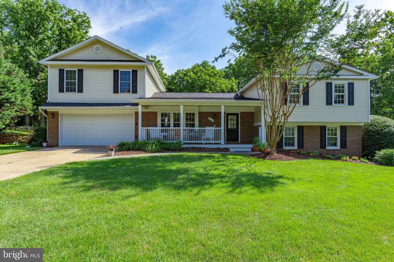 10002 McDuff Ct