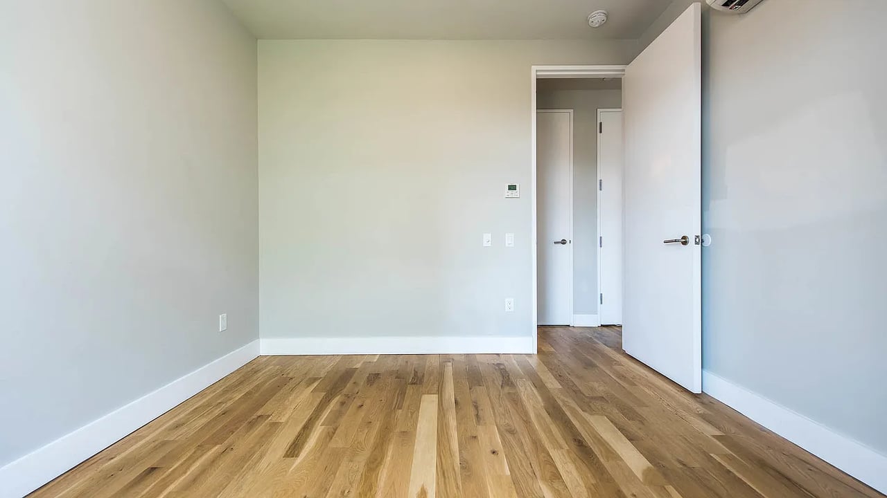 185 Leonard Street #2B