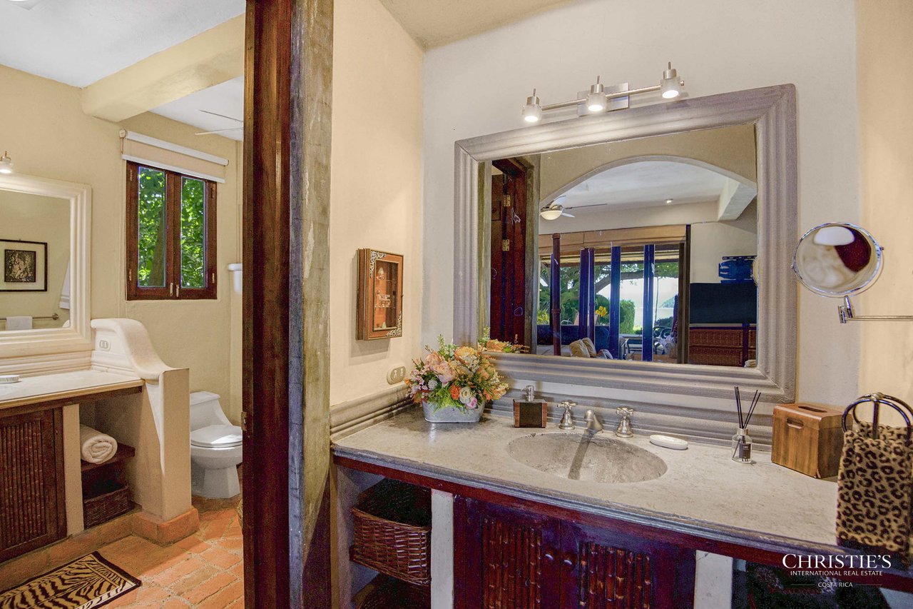 Casa Nacar: Ocean View Private Luxury Retreat Near World-Class Golf & Marina