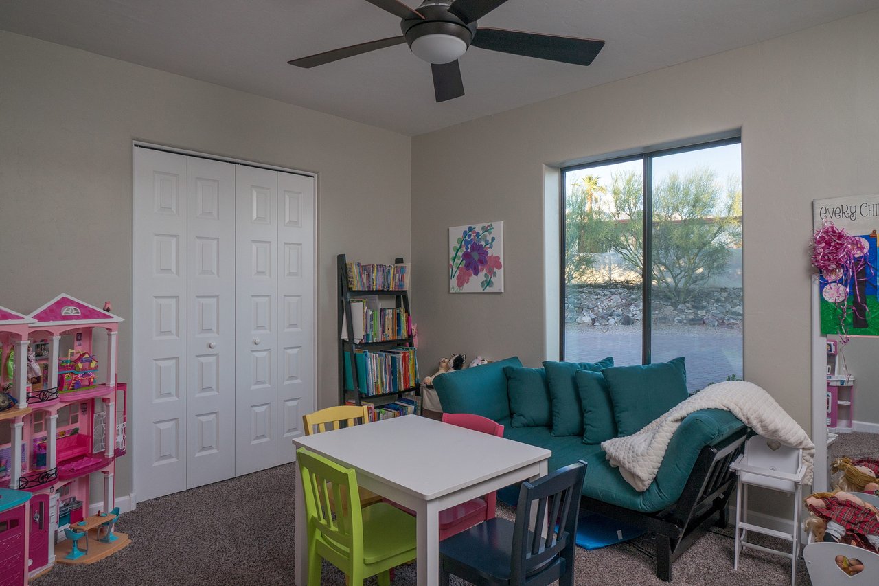 Located in the Desirable Flecha Caida Community