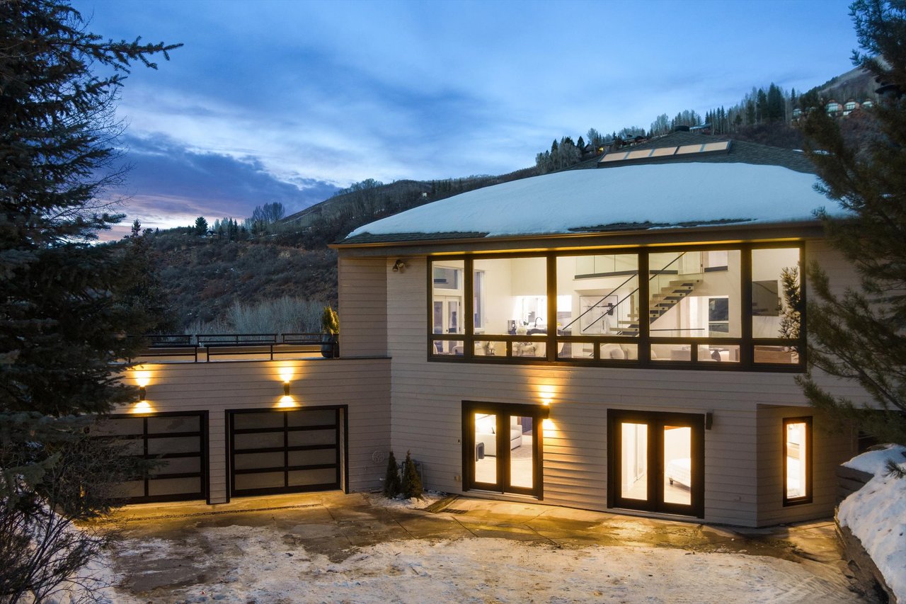 Designer Living with Unmatched Mountain Views