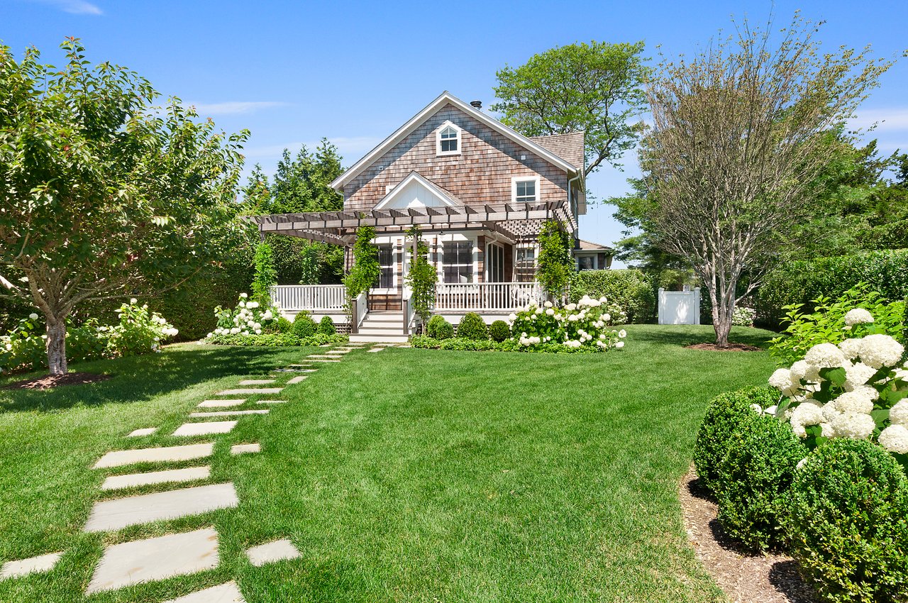 6 Wainscott Main Street, Wainscott