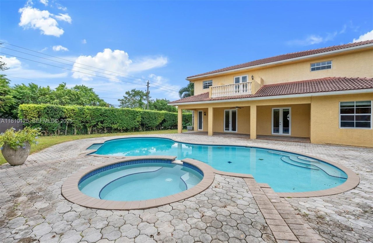 Significant Sale: 10733 SW 97 Terrace, Miami, FL | Recently Sold Property in Miami, FL