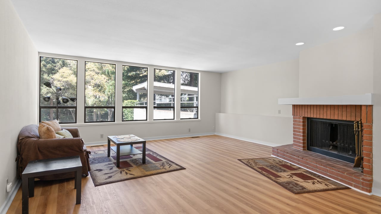 Private Listing
