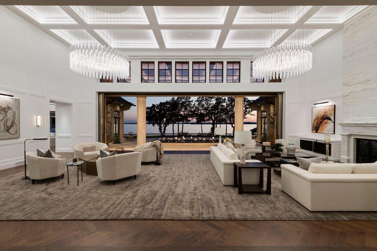 2770 Gale Road, Wayzata
