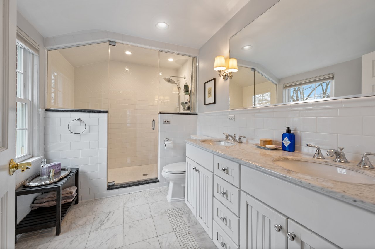 530 Woodland Lane South 