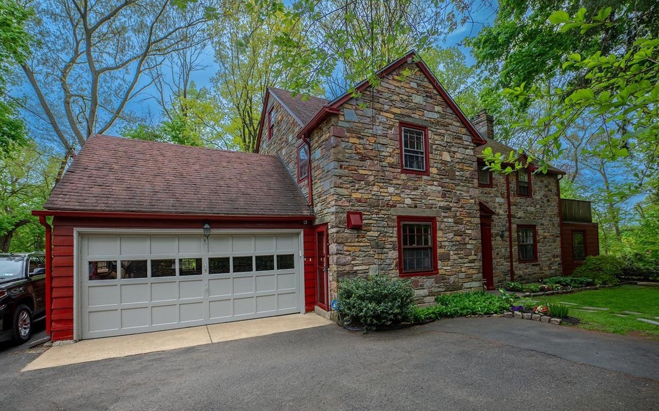 819 Pardee Lane, Wyncote, PA, 19095 is Now New to the Market!