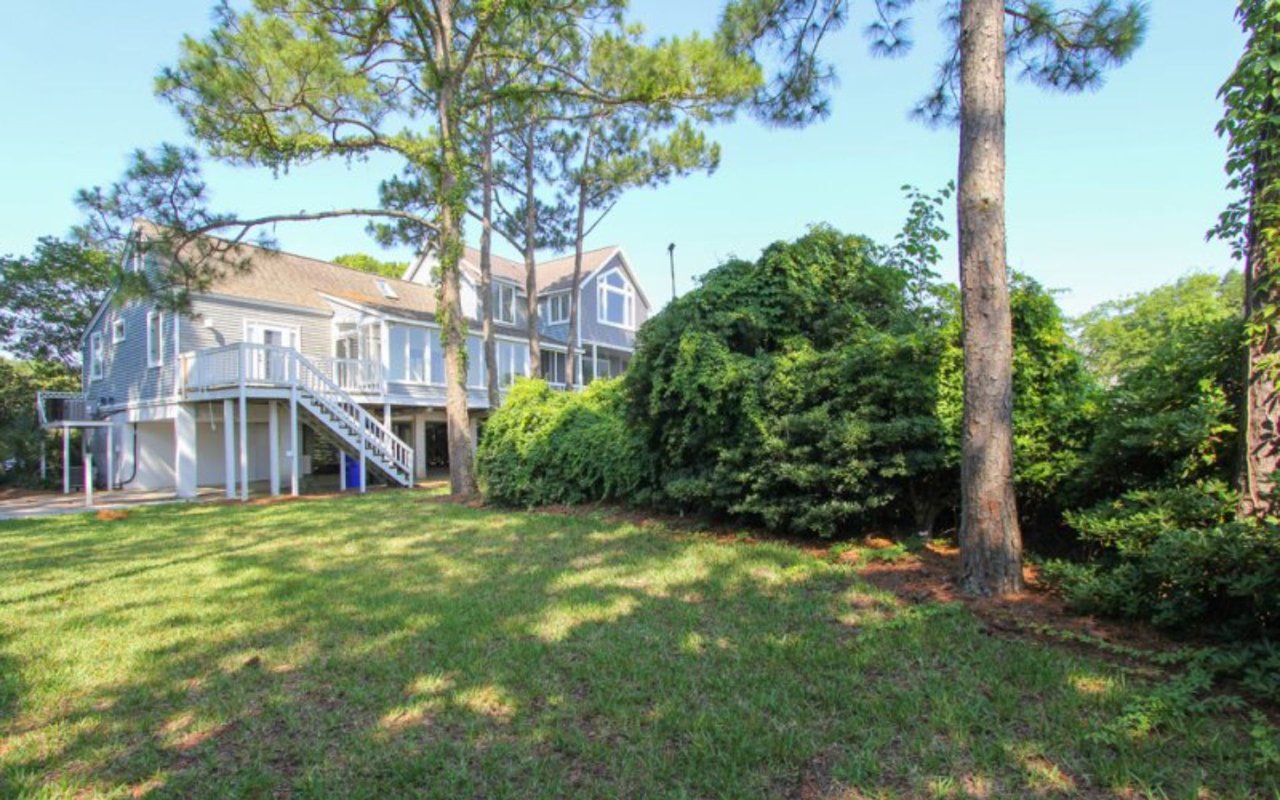 A Featured Listing – 813 Conquest Avenue