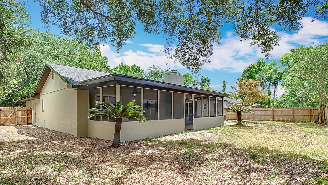 Spacious Open Concept Home in Winter Springs