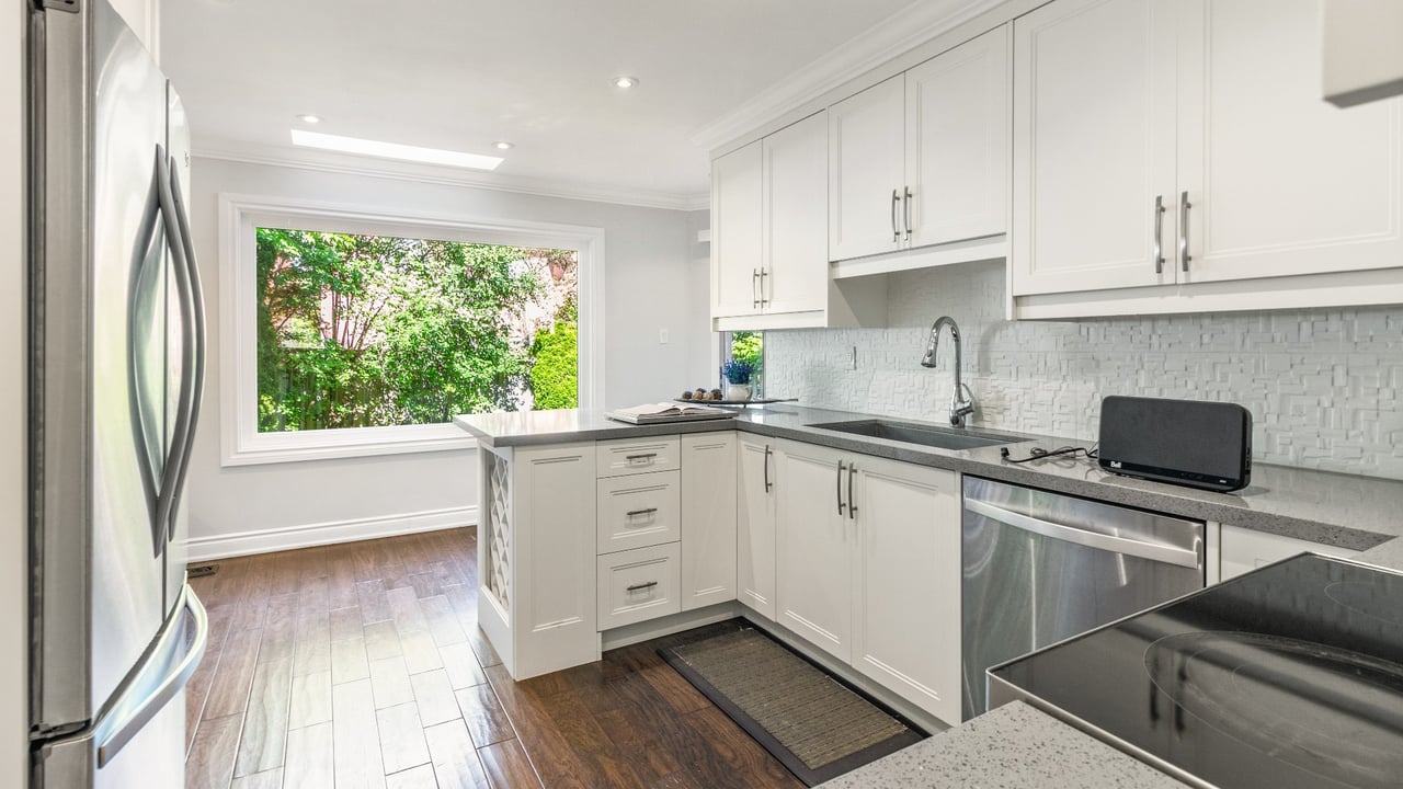 149 Roseborough Crescent