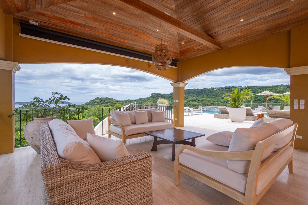 Casa Loro - Luxury Estate